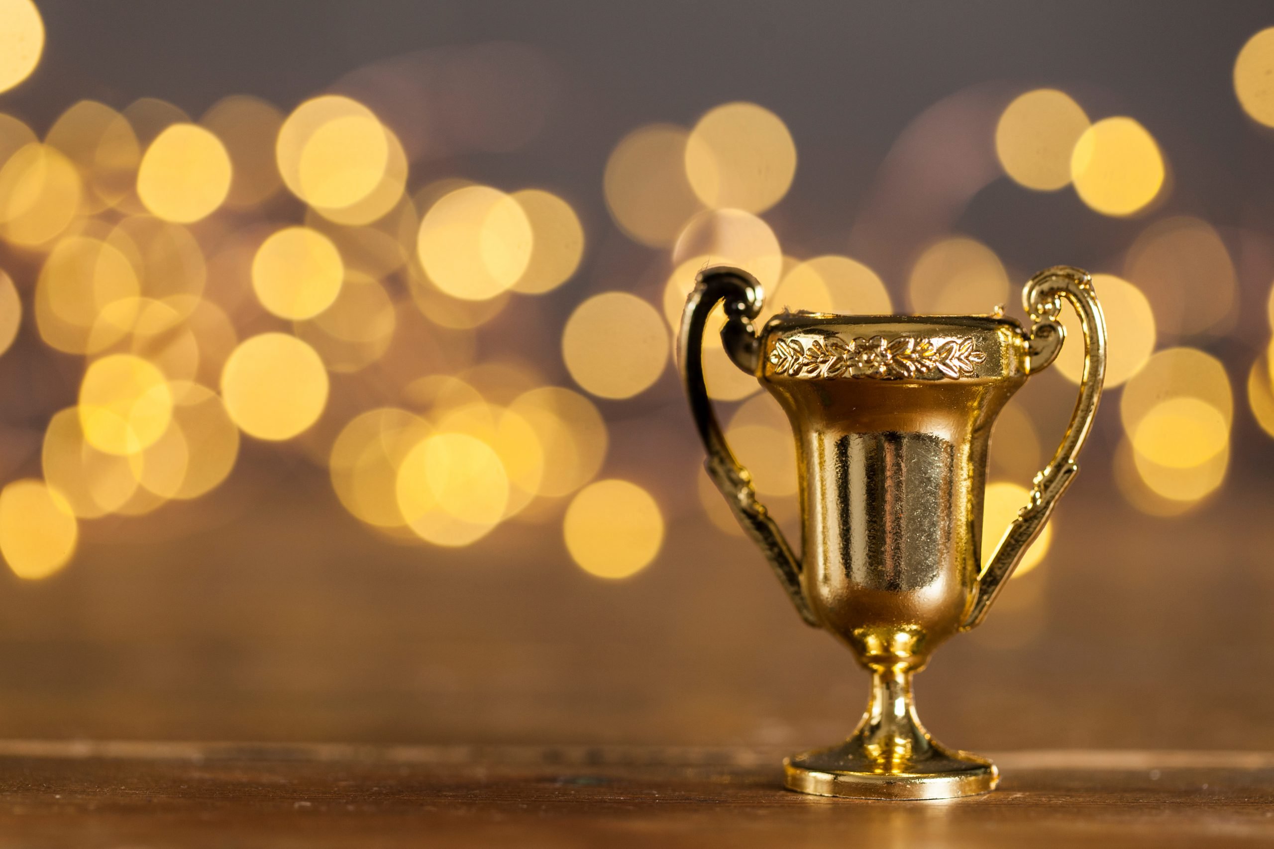 troféu dourado